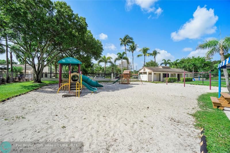 Image 45 of 52 For 2768 Carambola Cir  505