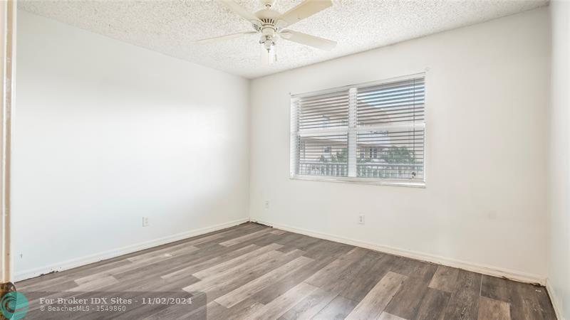 Image 17 of 31 For 10369 24th Pl  304