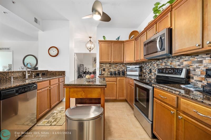 Image 12 of 48 For 2801 S Ridgewood Ave  1504