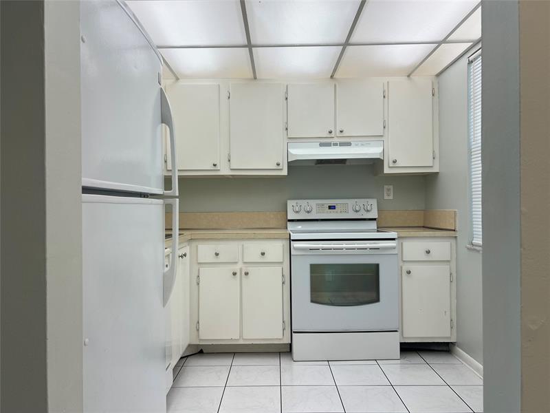 Image 11 of 28 For 3101 47th Ter  228