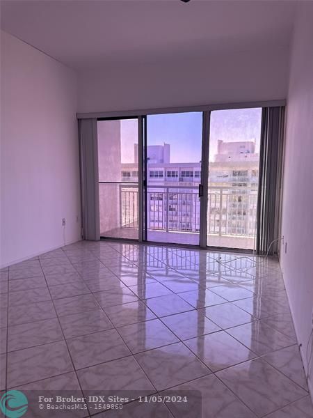 Image 2 of 4 For 18051 Biscayne Blvd  Ph5