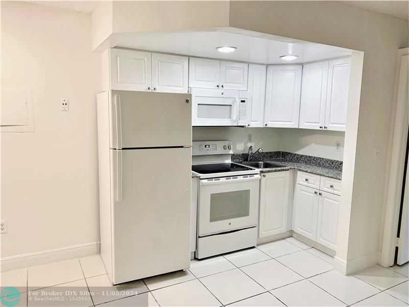 Details for 19455 10 Ave  1-111, North Miami Beach, FL 33179