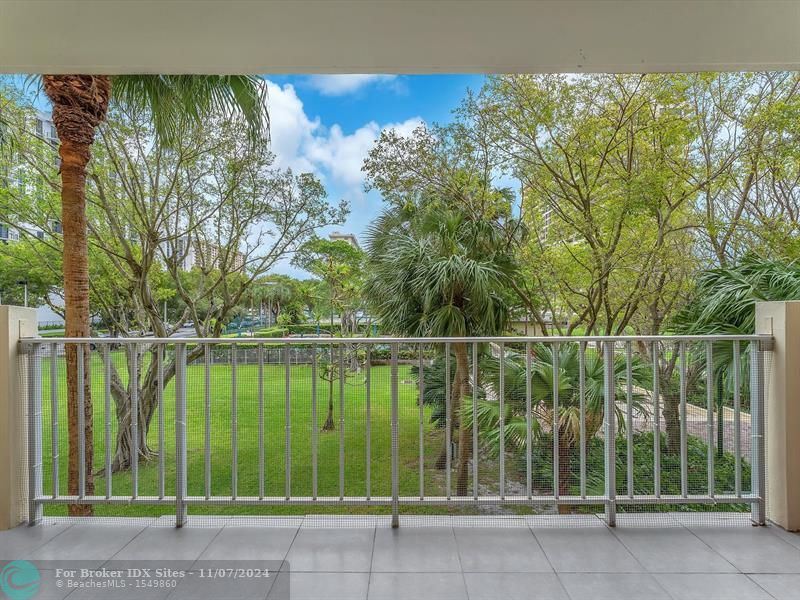 Image 10 of 26 For 11111 Biscayne Blvd  2f (221)