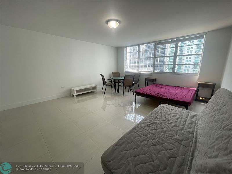 Image 7 of 15 For 999 Brickell Bay Dr  1909