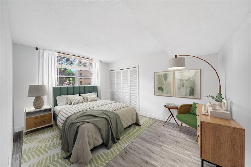 Image 10 of 40 For 2601 Course Dr  111