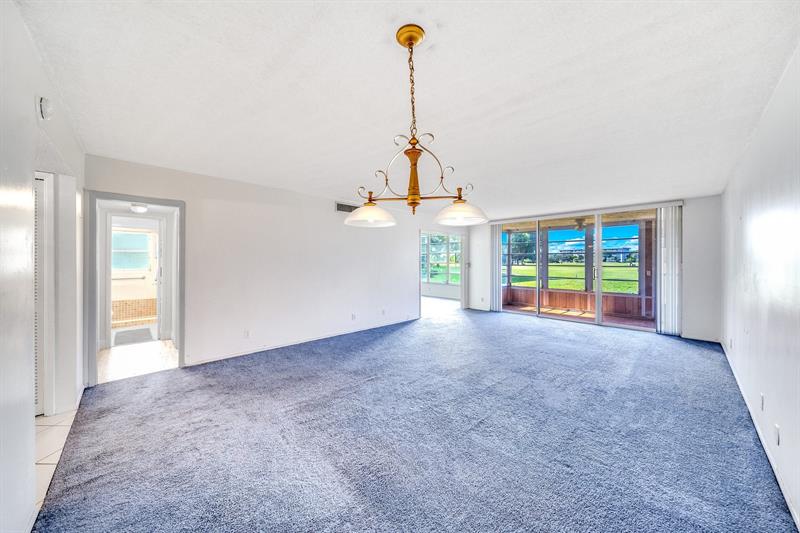 Image 15 of 40 For 2601 Course Dr  111