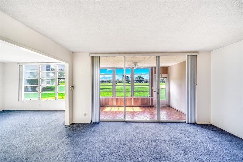 Image 20 of 40 For 2601 Course Dr  111