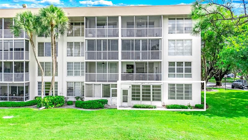 Image 39 of 40 For 2601 Course Dr  111