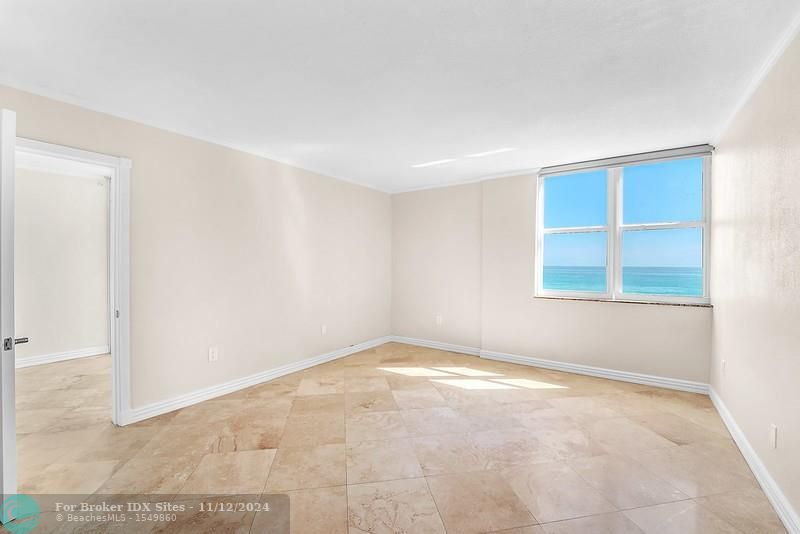 Image 9 of 25 For 6450 Collins Ave  804