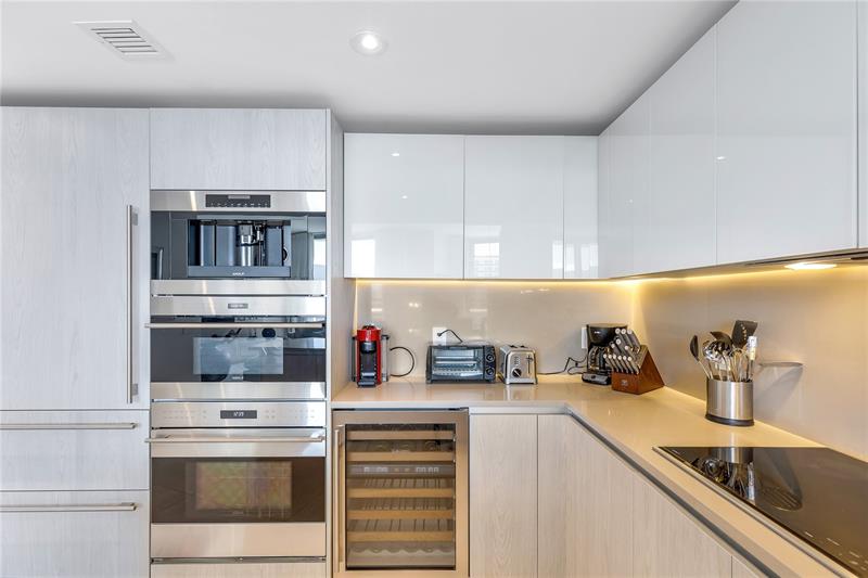 Image 16 of 41 For 4111 Ocean Dr  Lph3-5