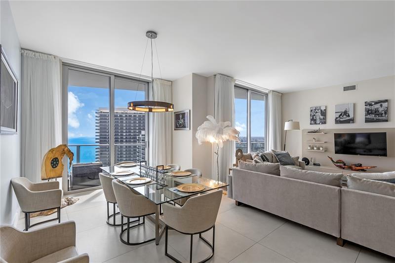 Image 20 of 41 For 4111 Ocean Dr  Lph3-5