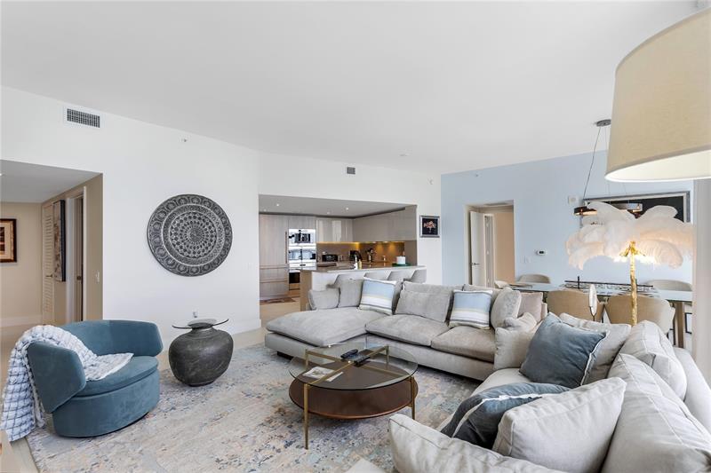 Image 22 of 41 For 4111 Ocean Dr  Lph3-5