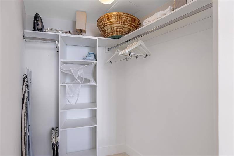 Image 27 of 41 For 4111 Ocean Dr  Lph3-5