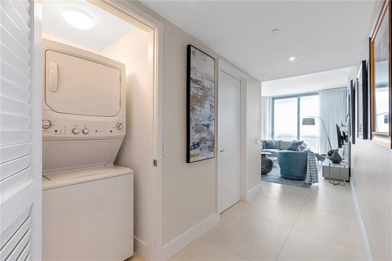 Image 34 of 41 For 4111 Ocean Dr  Lph3-5