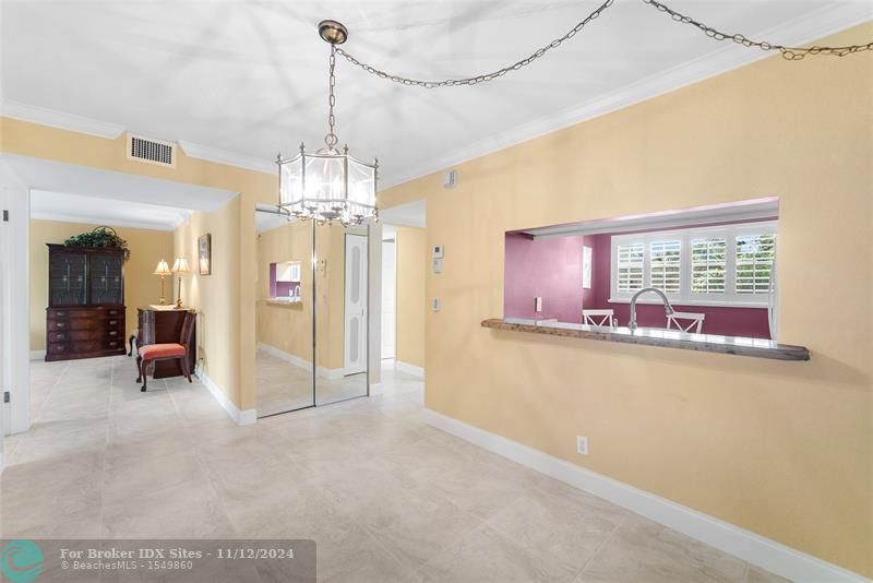 Image 10 of 37 For 6075 Sabal Palm Blvd  306