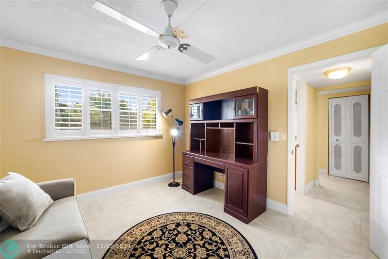 Image 24 of 37 For 6075 Sabal Palm Blvd  306