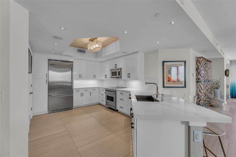 Image 14 of 86 For 1532 12th St  304
