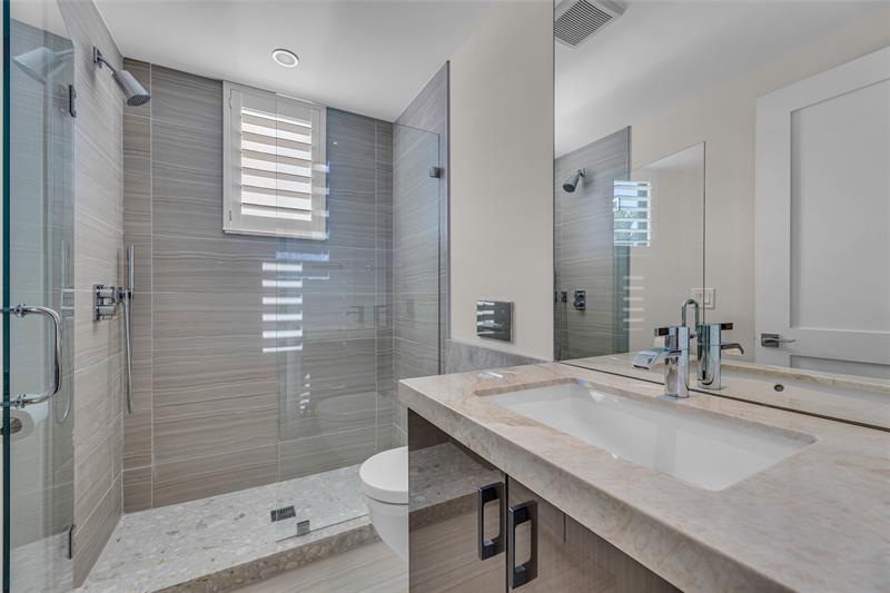 Image 23 of 86 For 1532 12th St  304