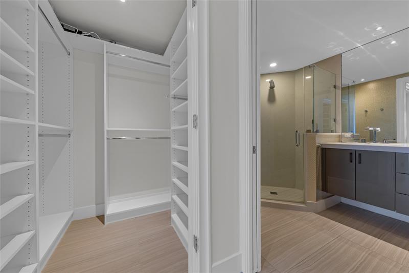 Image 42 of 86 For 1532 12th St  304
