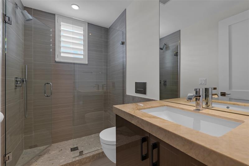 Image 49 of 86 For 1532 12th St  304