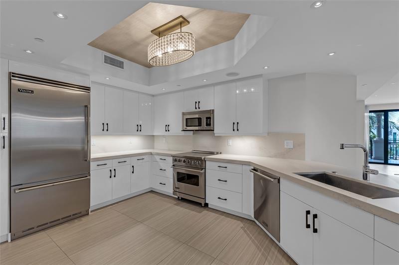 Image 62 of 86 For 1532 12th St  304