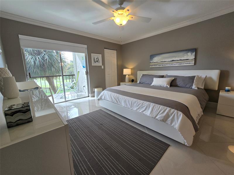 Image 11 of 66 For 6200 44th St  301