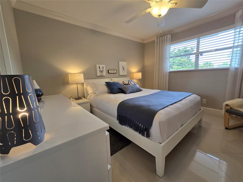 Image 22 of 66 For 6200 44th St  301