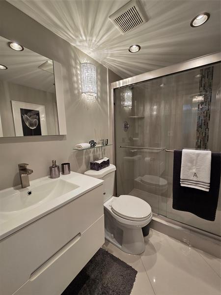 Image 33 of 66 For 6200 44th St  301