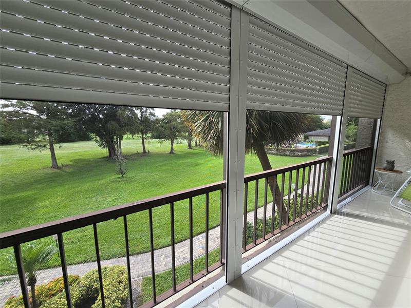 Image 46 of 66 For 6200 44th St  301