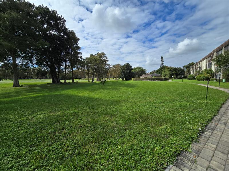 Image 53 of 66 For 6200 44th St  301