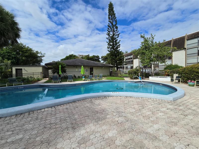 Image 60 of 66 For 6200 44th St  301