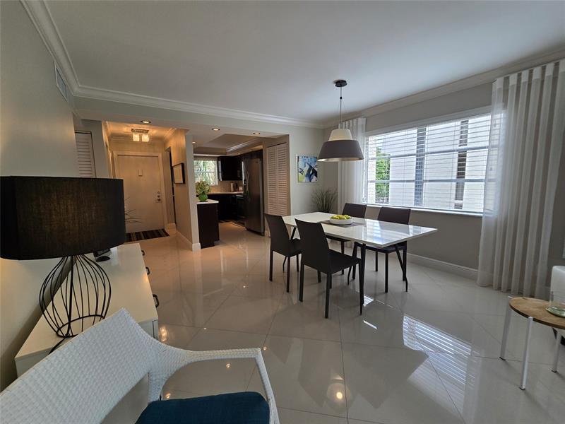 Image 8 of 66 For 6200 44th St  301