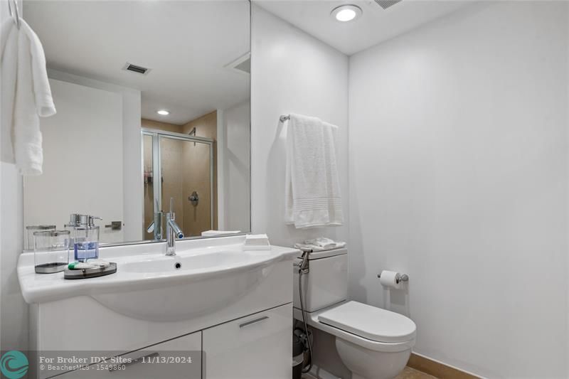 Image 13 of 49 For 485 Brickell Ave  4704