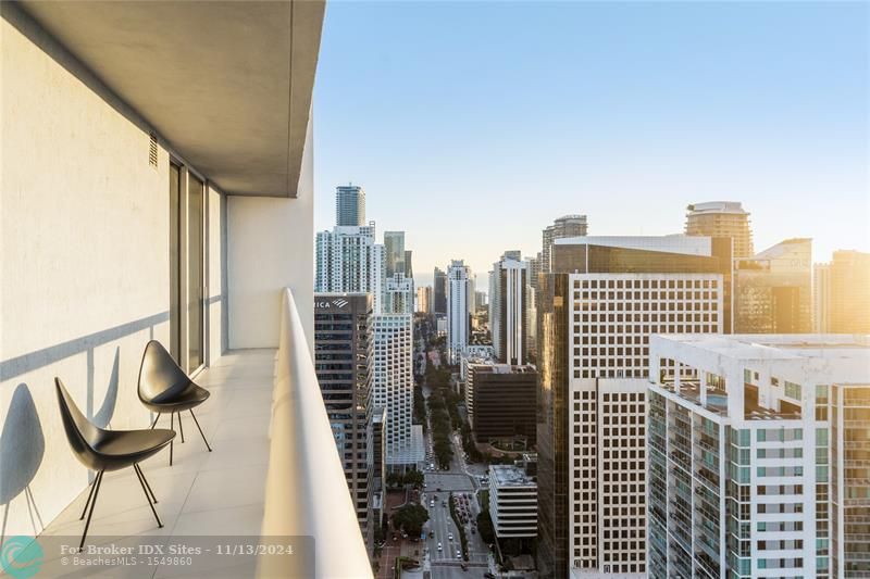 Image 27 of 49 For 485 Brickell Ave  4704