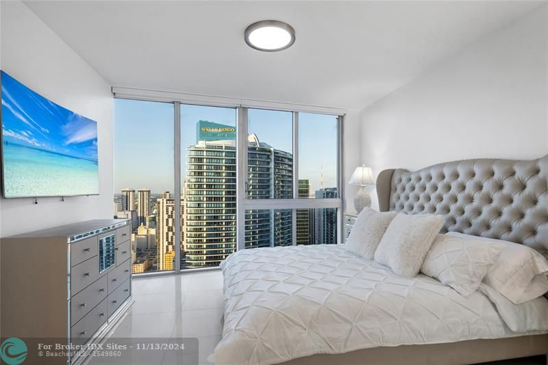 Image 31 of 49 For 485 Brickell Ave  4704