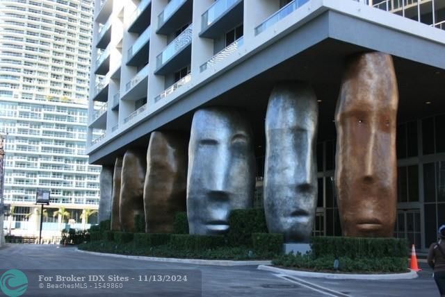 Image 35 of 49 For 485 Brickell Ave  4704