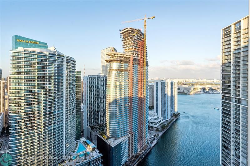 Image 4 of 49 For 485 Brickell Ave  4704