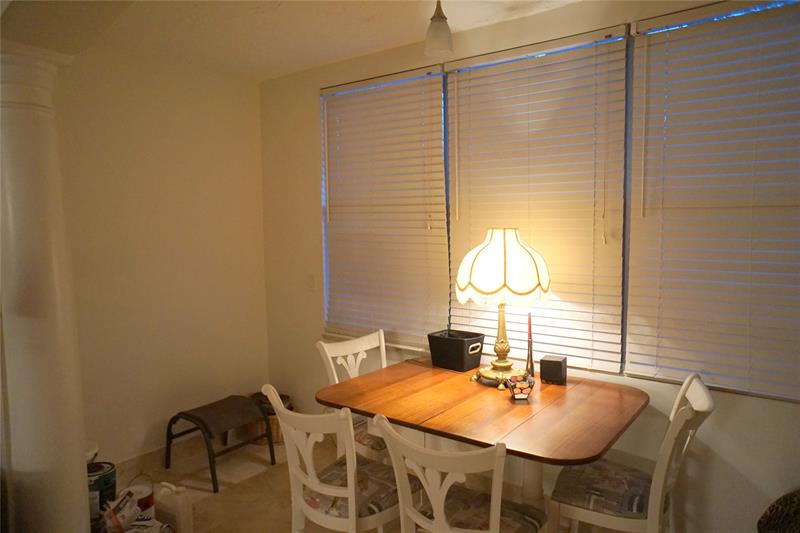 Image 23 of 66 For 2851 Somerset Dr  103