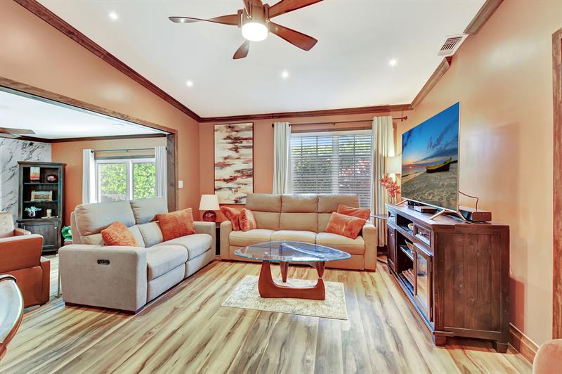 Image 18 of 71 For 15775 Philodendron Cir  15775