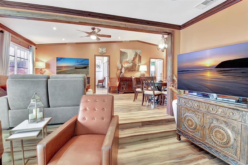 Image 26 of 71 For 15775 Philodendron Cir  15775