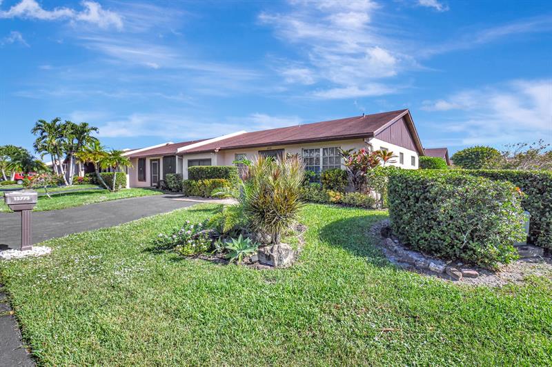 Image 3 of 71 For 15775 Philodendron Cir  15775