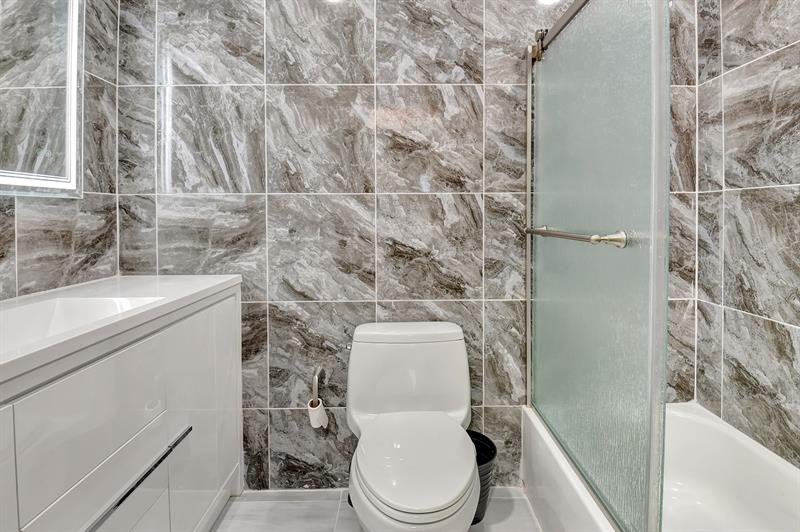 Image 33 of 71 For 15775 Philodendron Cir  15775