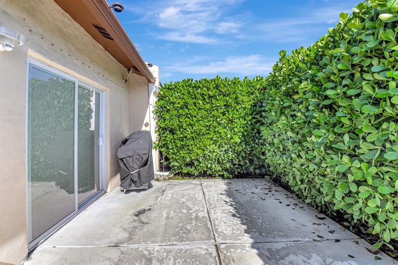 Image 4 of 71 For 15775 Philodendron Cir  15775