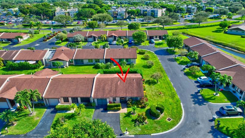 Image 40 of 71 For 15775 Philodendron Cir  15775