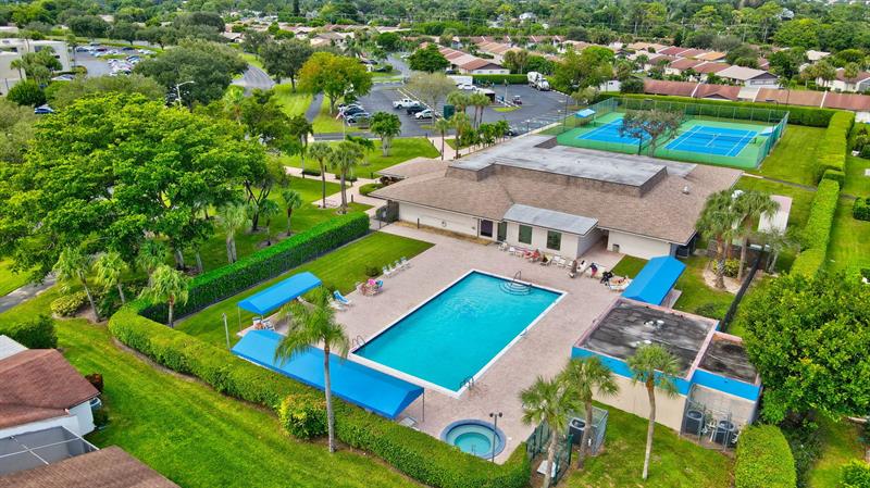 Image 49 of 71 For 15775 Philodendron Cir  15775