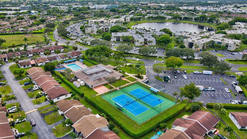 Image 51 of 71 For 15775 Philodendron Cir  15775