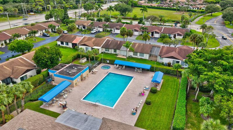 Image 52 of 71 For 15775 Philodendron Cir  15775