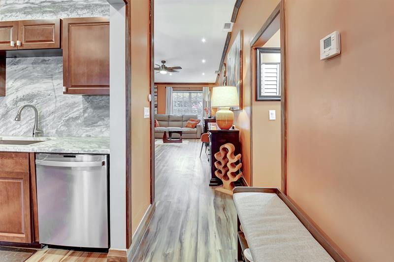 Image 9 of 71 For 15775 Philodendron Cir  15775
