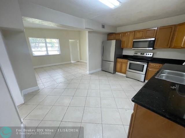 Image 11 of 24 For 104 Miami Gardens Rd