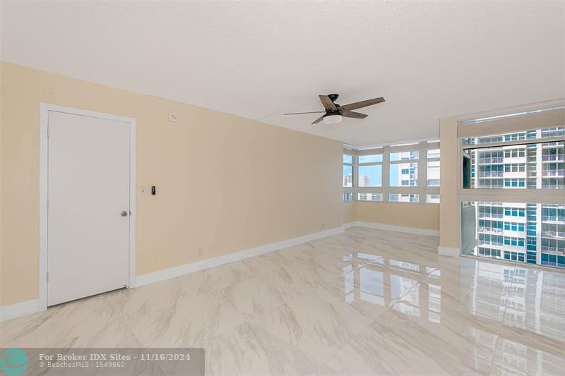 Image 18 of 51 For 1370 Ocean Blvd  1206